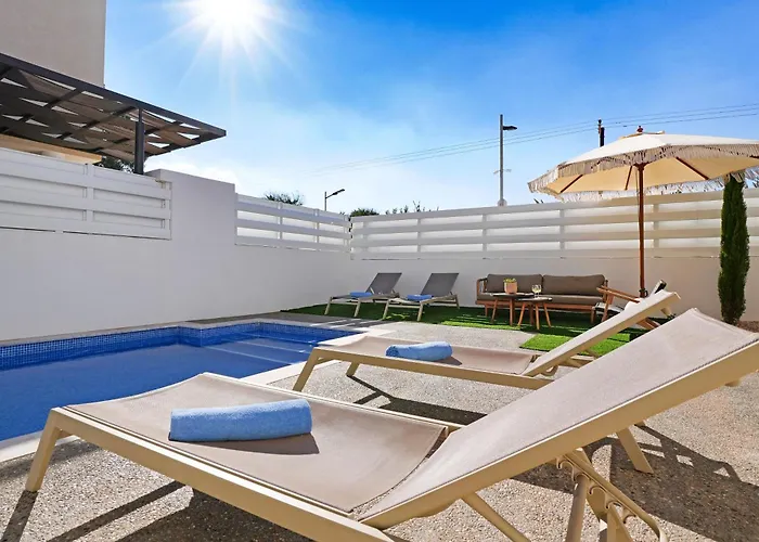 ヴィラ Queen Valentina プロタラス