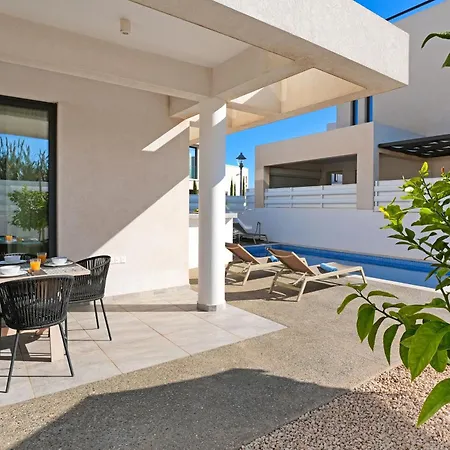 Queen Valentina Villa